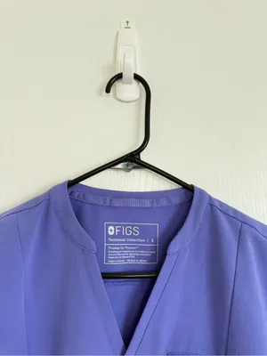 Figs One Pocket V neck Scrub Top thumbnail 5
