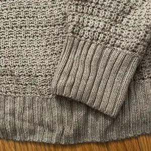Old Navy Brown sweater thumbnail 3