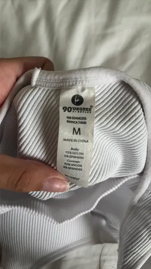 Ribbed seamless workout top  thumbnail 2