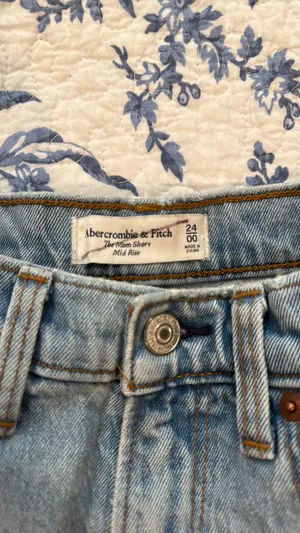 Abercrombie Shorts Mid-Rise thumbnail 3