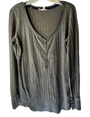 Victoria's Secret Metallic Pajama‎ Shirt thumbnail 1