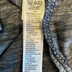Athleta Top Women's XS Breezy Scoop V-Neck Tee Heather Gray Activewear 980776 thumbnail 8