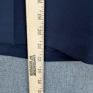 Athleta Endless Bermuda Short Blue Womens Size 8 Activewear Model Chic thumbnail 8