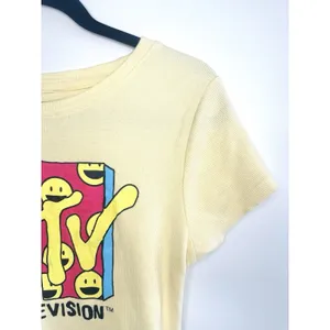 MTV Graphic Tee Women's Large Butter Yellow Ribbed Smiley Face Y2K‎ Retro Music thumbnail 6