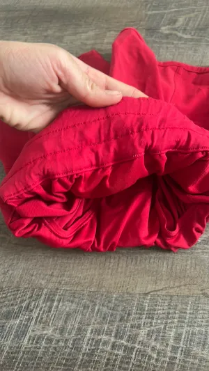Red Lululemon Hotty Hot 4" thumbnail 4