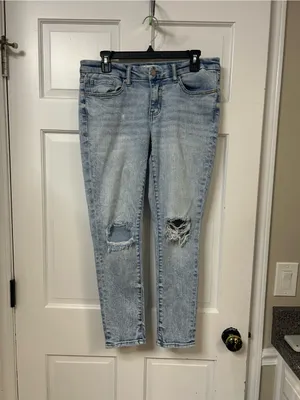 Light Wash Distressed Skinny Jeans - Women's Stretch Denim thumbnail 2