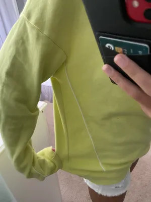 Hollister Crewneck thumbnail 4