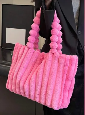 Plush pink ribbed tote bag thumbnail 1