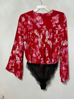 Free People red Forties feels bell sleeve floral Vneck bodysuit thumbnail 6