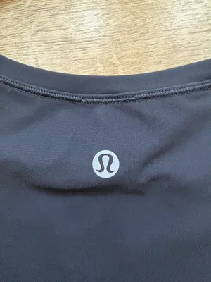 Lululemon Black T-Shirt Short Sleeve thumbnail 3