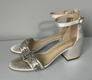 Betsey Johnson SB-Mel Block Heel Shoes Jeweled Satin Sandal Ivory Formal Size 9 thumbnail 1