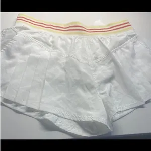 FREE PEOPLE MOVEMENT Top Seed woven shorts. Size medium thumbnail 4