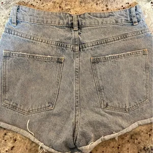 Edikted flare shorts thumbnail 2