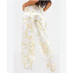 PrettyLittleThing Cream Chain Satin High Waist Wide-Leg Pants Size‎ 8 Night Out thumbnail 2