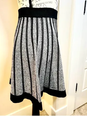 ALC Frank 💥Black Gray Marled Knit A-Line Flare Knit Skirt Pull-On Stretch Size S💛 thumbnail 5