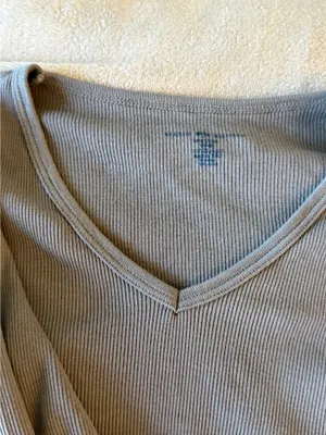 Brandy Melville Grey Long Sleeve thumbnail 2