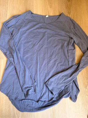 Under armour Women's Long Sleeve Scoop Neck Top - Slate Blue XS thumbnail 1