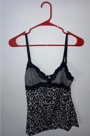 Black White Printed Tank Multiple Size M thumbnail 3
