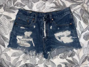 Levi’s Premium 501 Distressed Denim Shorts – W26 thumbnail 1