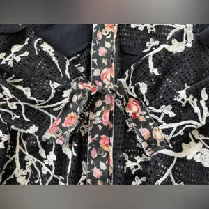 NWT- POL Carly Crochet Patchwork Laser Cut Floral embroidered shirt size large thumbnail 8