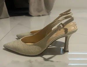 Steve Madden never worn high heels thumbnail 1