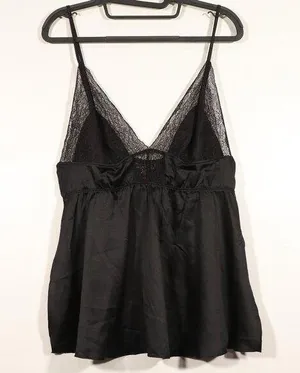 Victoria's Secret NWOT Black Lace Cami Size L thumbnail 1