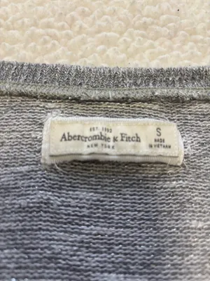 Vintage Y2K Abercrombie & Fitch Heather Gray Embellished V-Neck Top Indie Sleaze thumbnail 2