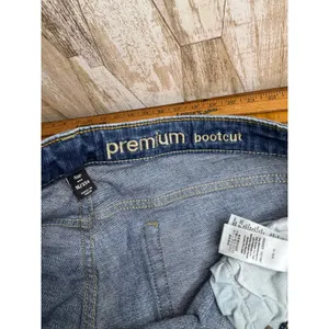 Gap Premium Bootcut Jeans Women's Size 16 33R Medium Wash Cotton‎ Blend thumbnail 3