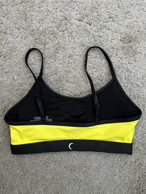 ZYIA Light n Tight Adjustable Strap Sports Bra in Neon Yellow Metallic Sz. Small thumbnail 3
