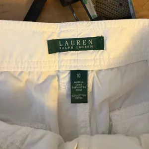 Lauren Ralph Lauren White Belted Cuffed Shorts thumbnail 3
