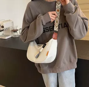 Crossbody bag White thumbnail 3