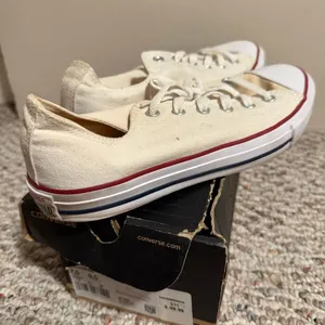 Converse Chuck Taylor All Star Off White Natural Beige Canvas- Size 9.5 Women’s thumbnail 1