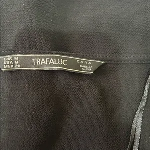 Zara trafaluc women’s medium black blouse thumbnail 3