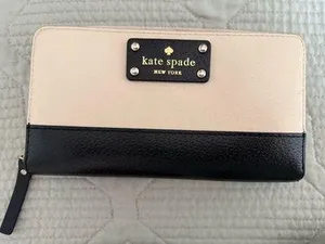 Kate Spade Wallet thumbnail 1