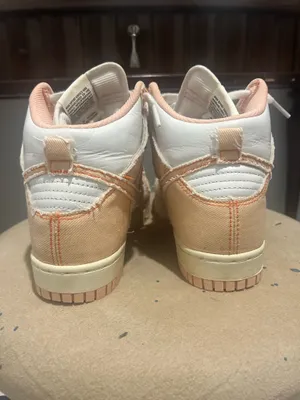 Women’s Nike Dunk High Sneakers thumbnail 6
