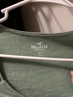 Hollister Top thumbnail 2