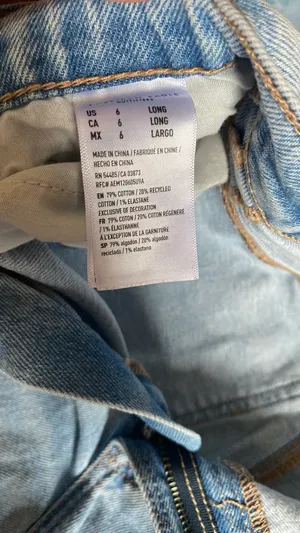 American Eagle Light Wash Jeans thumbnail 5