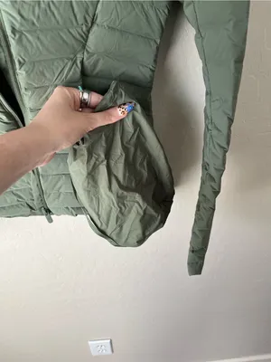 Lululemon Pack it Down Goose Down Puffer Packable Lightweight Jacket Twill Green thumbnail 8