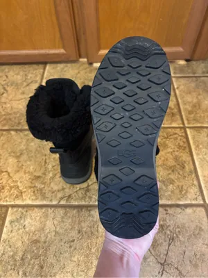 UGG women’s Adirondack III Boots sz 7 thumbnail 4