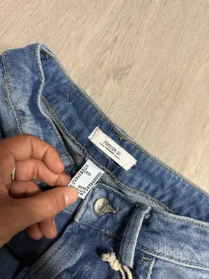 Forever 21 premium distressed skinny jeans thumbnail 2