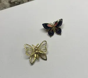 Lot Of 2 Small Costume Brooch Pins Gold Tone Butterflies Insects 1 Signed Monet thumbnail 10