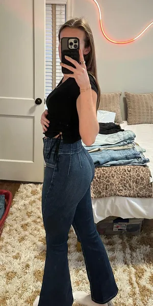 Jeans thumbnail 2