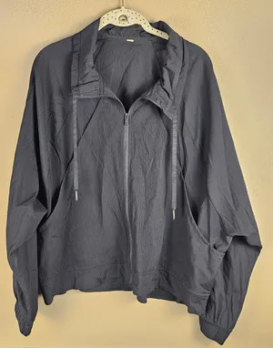 Lululemon Womens Black In‎ Depth Jacket 12 thumbnail 1