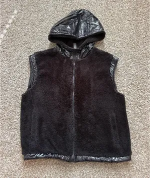 Mono B Black Sherpa Vest thumbnail 1