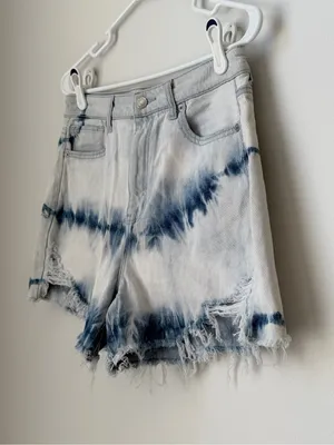 American Eagle Tie Dye Highest Rise Mom Jean Shorts Size 8 thumbnail 3
