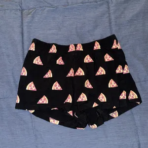 Forever 21 pizza themed pajama tshirt and short set thumbnail 6