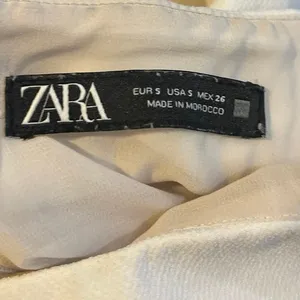 Zara Mini Skirt Cut Out Sides SZ S Party Flirty Date Night Y2K thumbnail 4