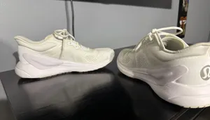 Lululemon shoes thumbnail 4