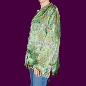 Vintage Y2K Victoria’s Secret Green Abstract Button Down Sleepwear Shirt thumbnail 3