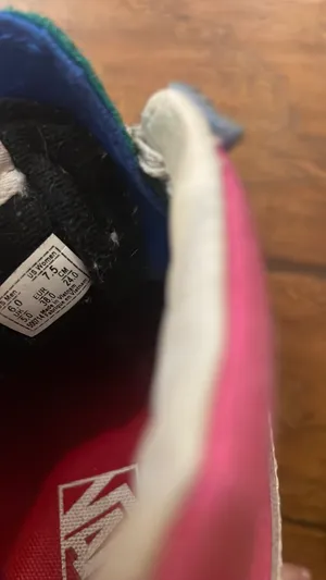 Colorful Vans High-Top thumbnail 3
